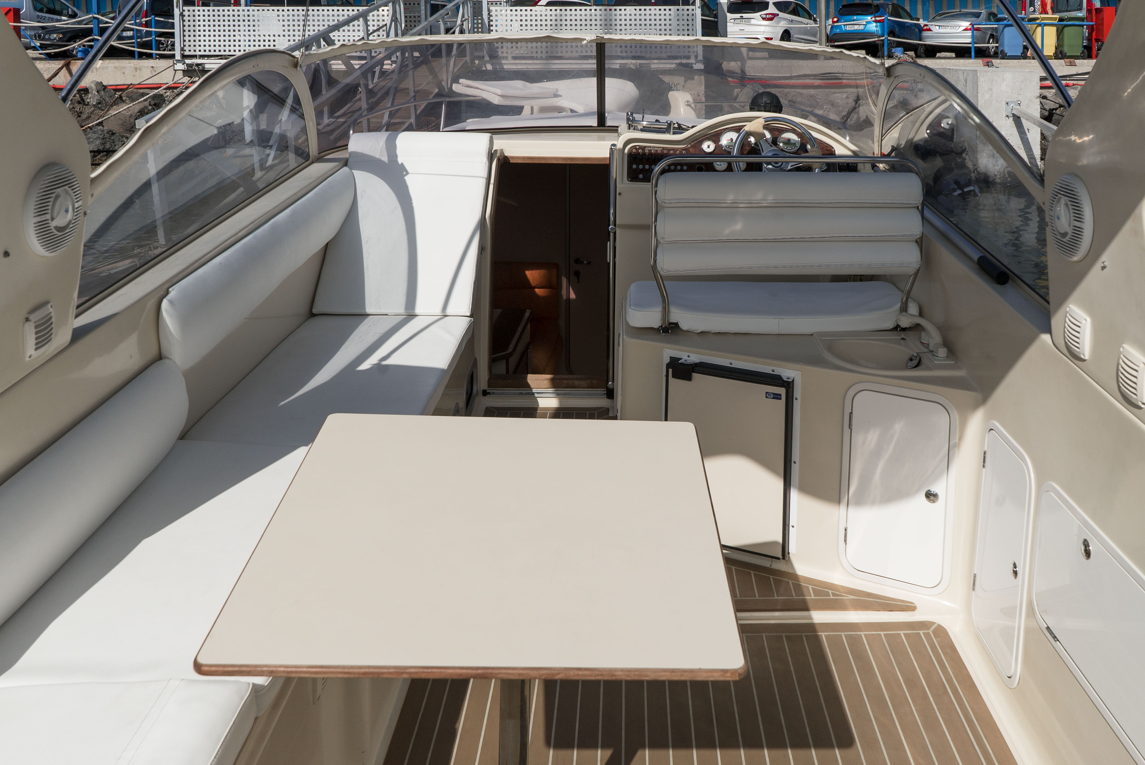 Opera 33 Yate